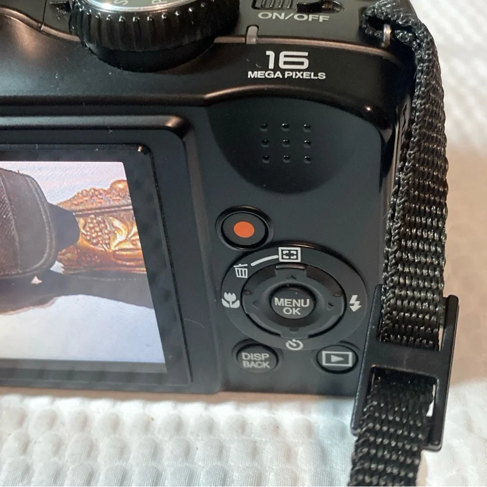 Fuji Finepix S4830 16MP Digital Point&Shoot Camera, 30X Zoom, Tested